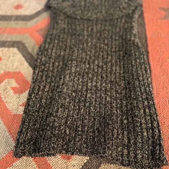 It’s Our Time Turtle Neck - Picture 4 of 4